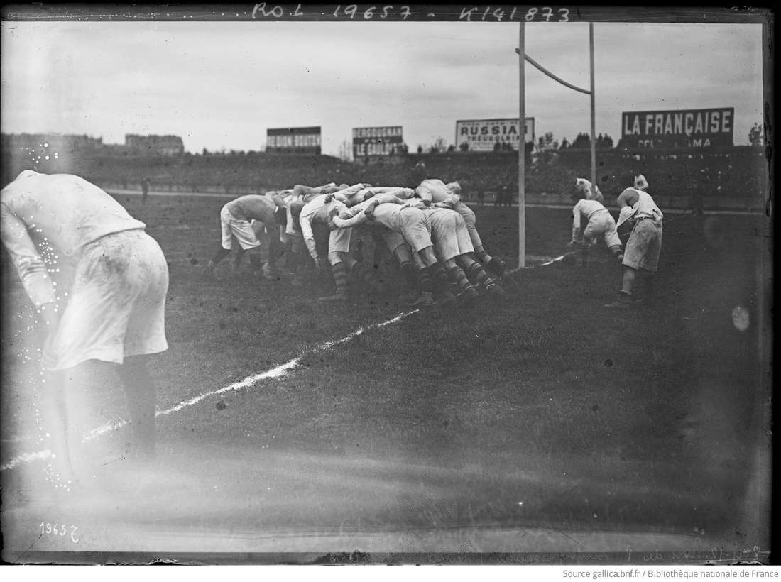 Match de rugby au Parc des Princes en 1912.